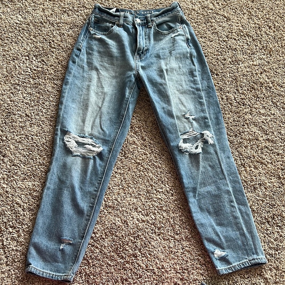 American eagle mom jeans